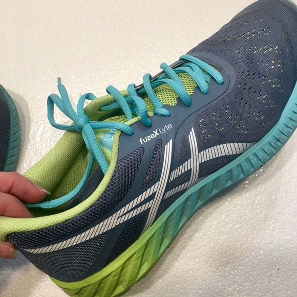 asics gel nimbus 12 Gris